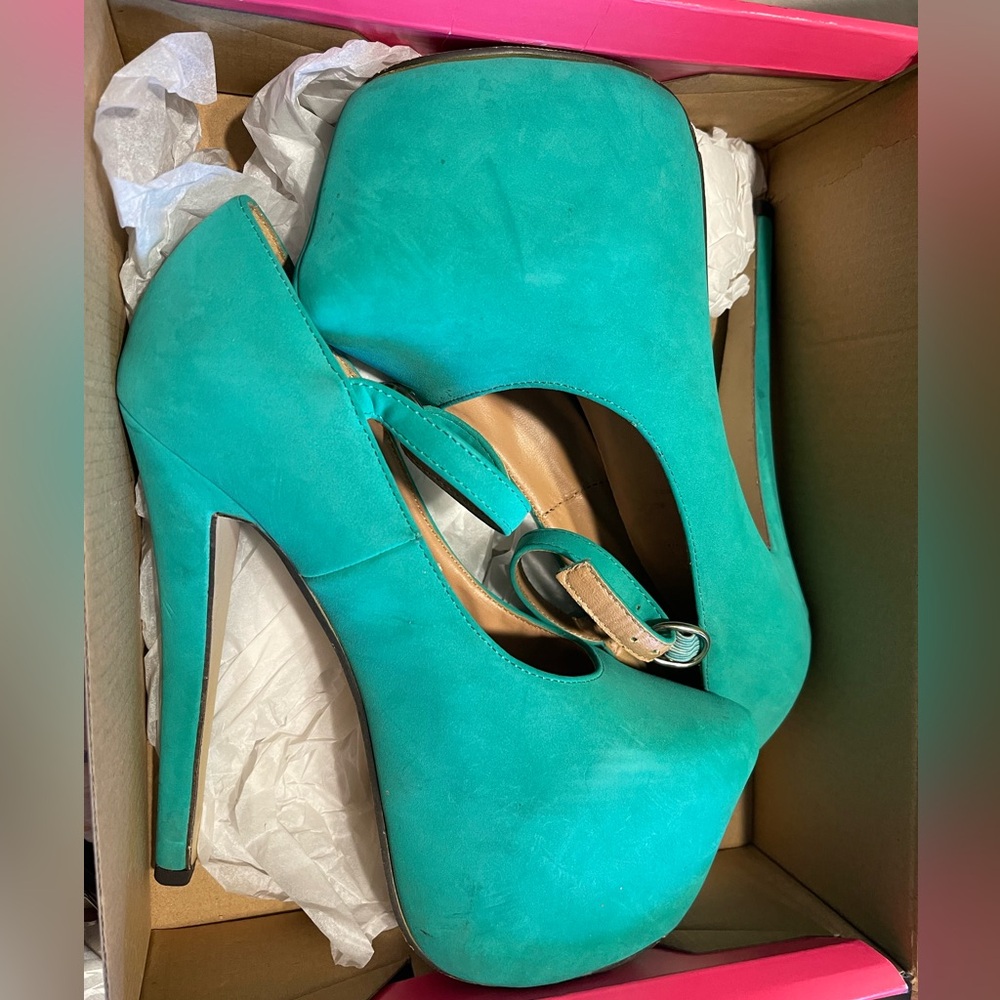 Turquoise heels